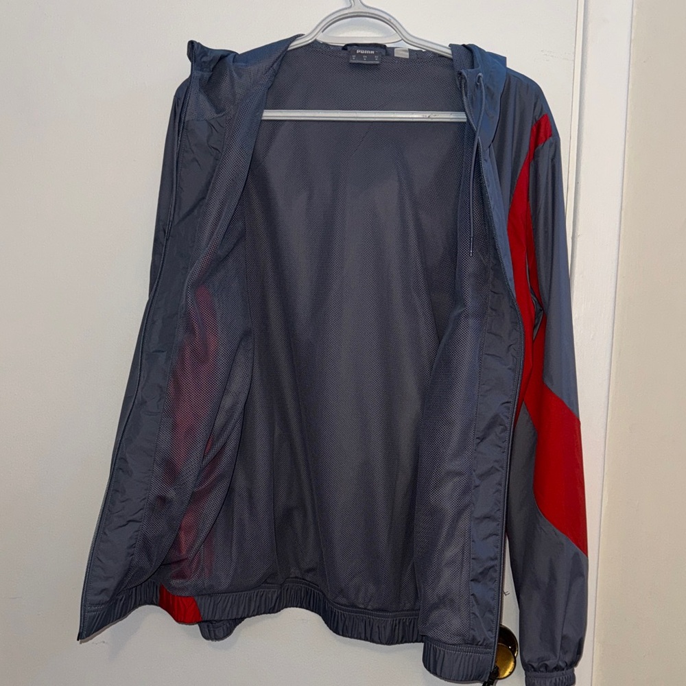 BRAND NEW Puma Men's Gray and Red Windbreaker - Picture 6 of 8